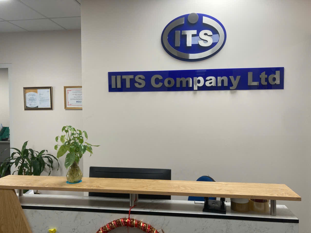 Quầy tiếp tân - Giám Định I.I.T.S - Công Ty TNHH I.I.T.S